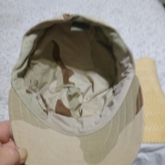 B1G1 Men's Camo Hats - Picture 10 of 11